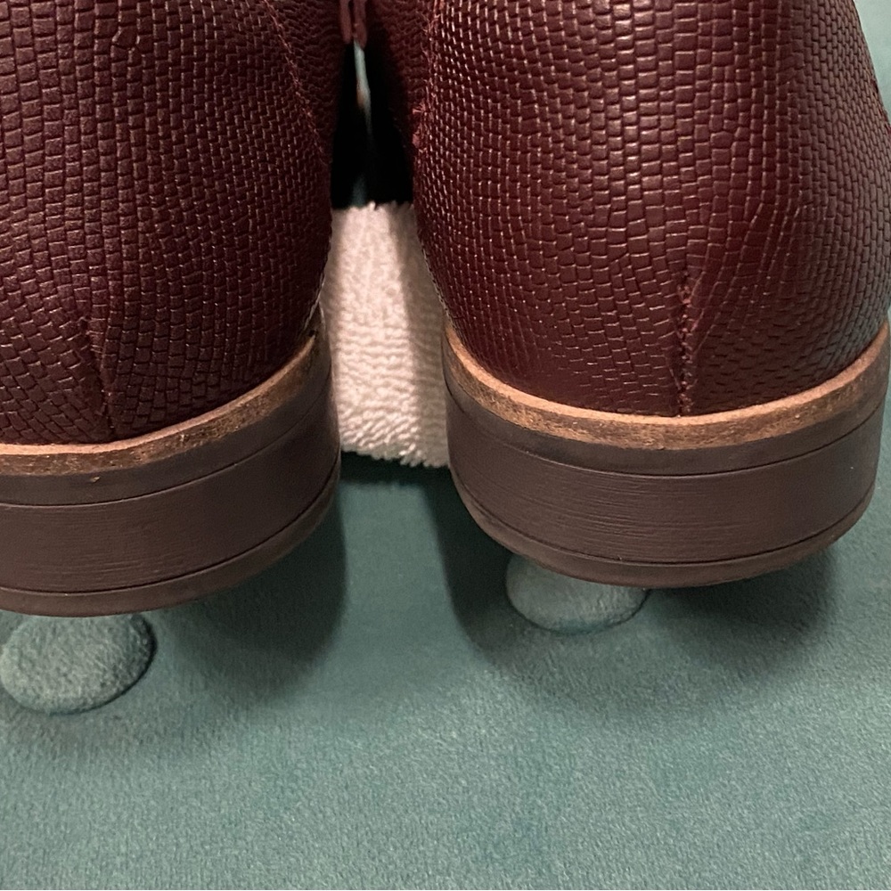 Women’s Clark’s 8.5 US Trish Rose Leather Burgundy Loafers - Picture 7 of 11